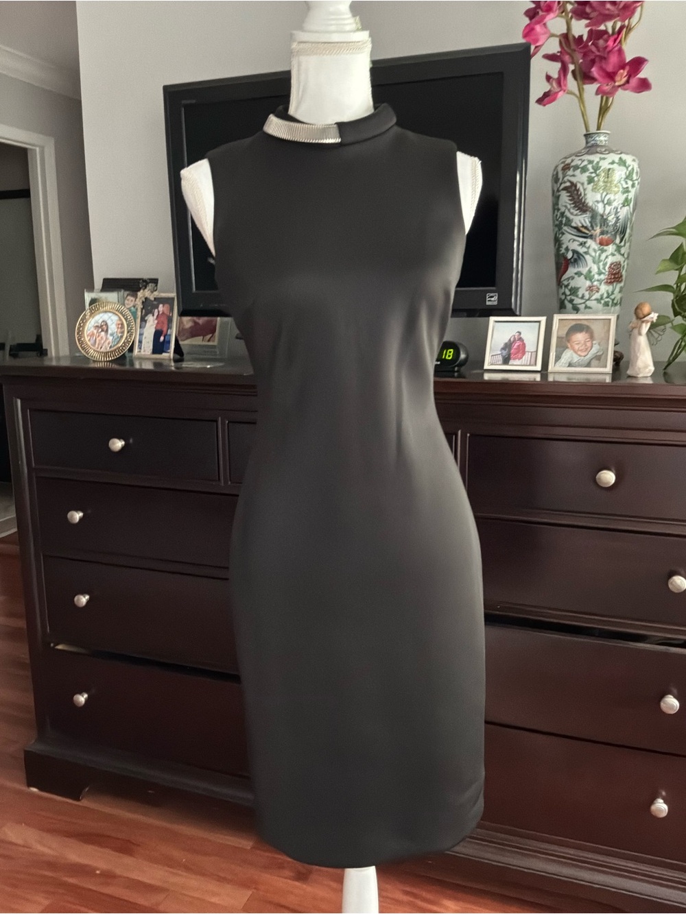 Sleek Sexy Calvin Klein Black Sleeveless Sheath Dress